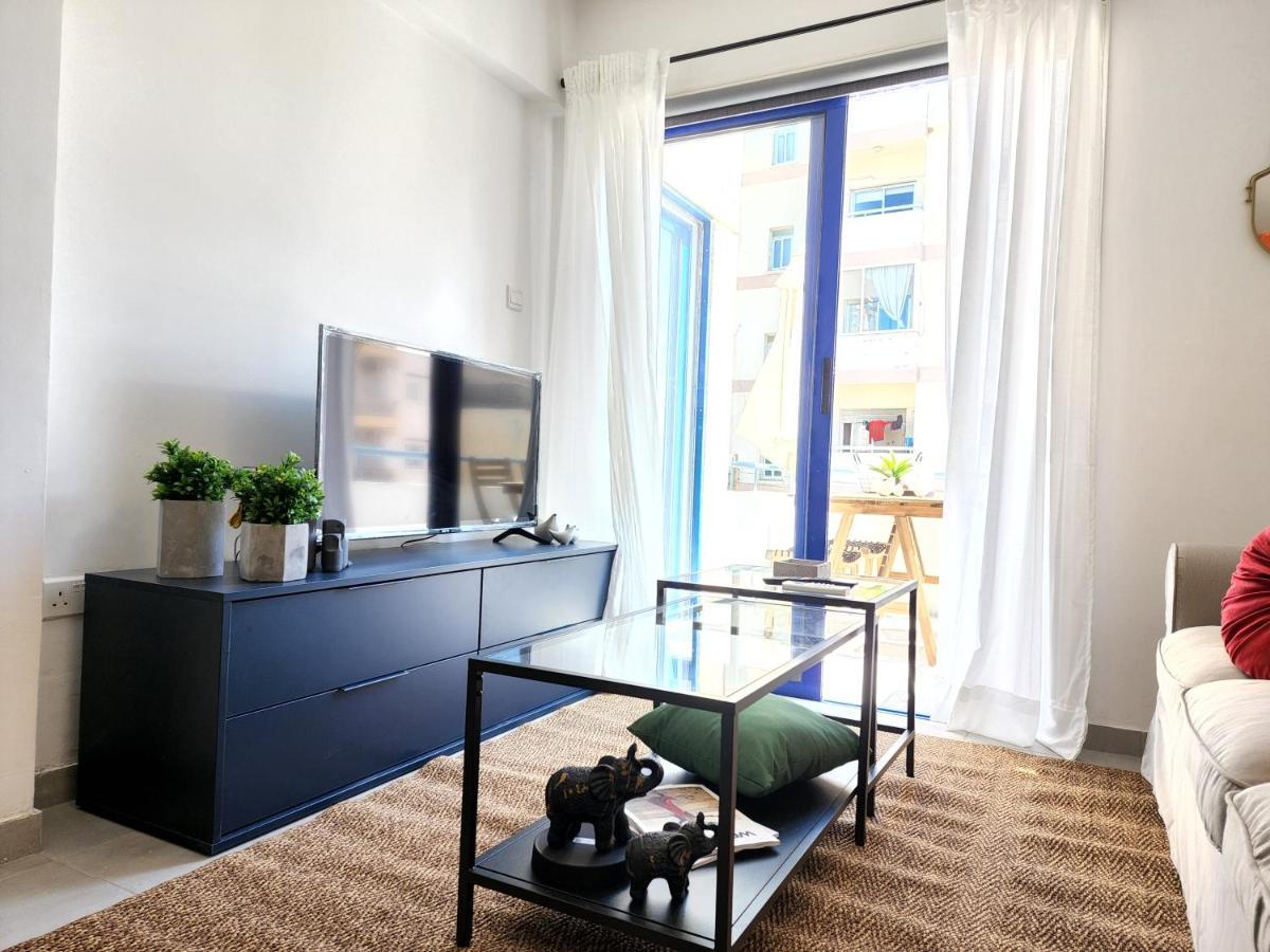Frida'S Cozy Two Bedroom Apt Ларнака Экстерьер фото