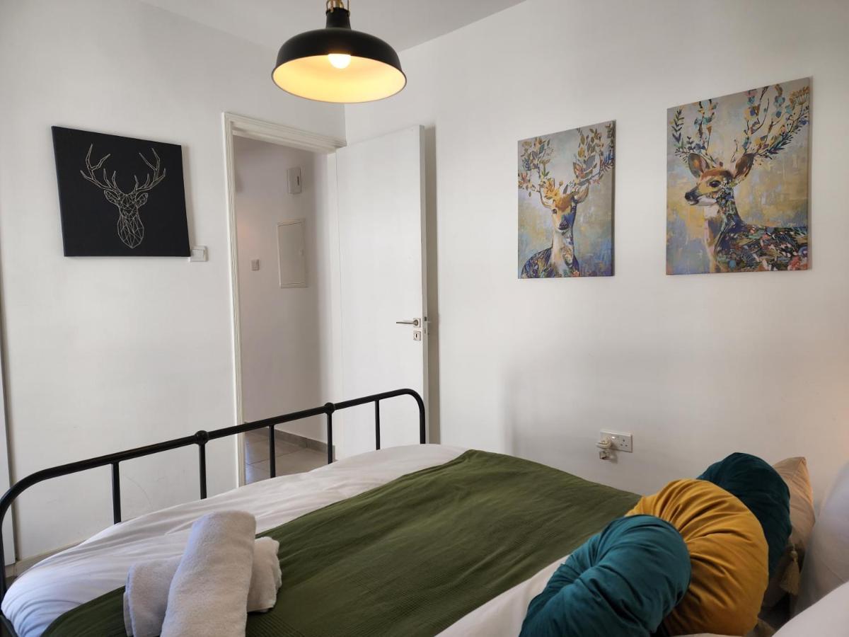 Frida'S Cozy Two Bedroom Apt Ларнака Экстерьер фото