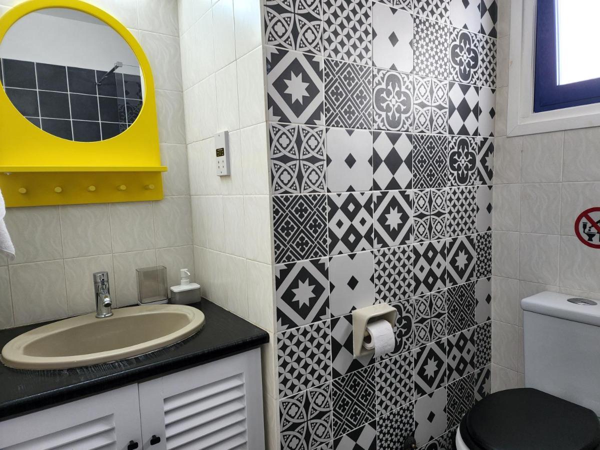 Frida'S Cozy Two Bedroom Apt Ларнака Экстерьер фото